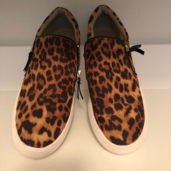Leopard Slip-on Sneakers - Picture 3 of 3
